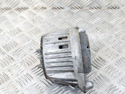 Engine mount MERCEDES-BENZ C-CLASS (W204) C 220 CDI (204.002) | BP6759364M89 