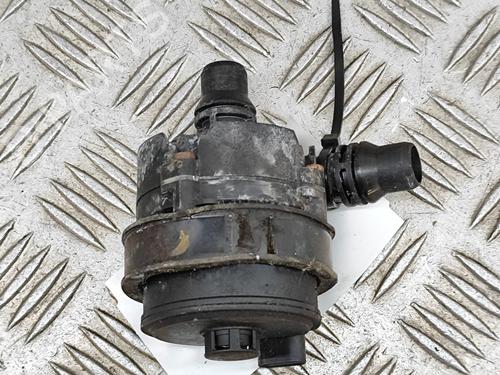 Used Auxiliary water pump BMW i3 (I01) Electric (170 hp) 18036239