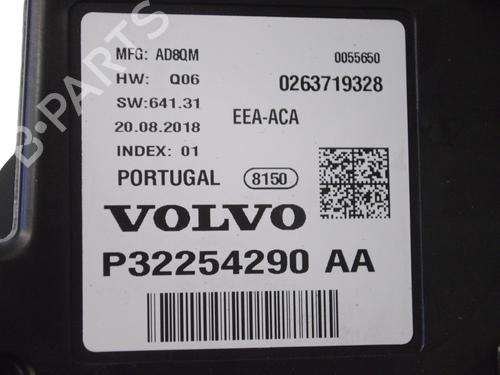 Instrument cluster VOLVO V90 II Estate (235) D4 | BP30235882C47 