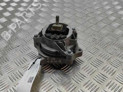 Used Engine mount BMW 7 (G11, G12) 730 d (265 hp) 19501162