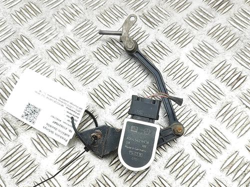 Elektronisk sensor Elektronisk sensor MERCEDES-BENZ GLE (W166) 350 d 4-matic (166.024) (258 hp) 34521161 34521161