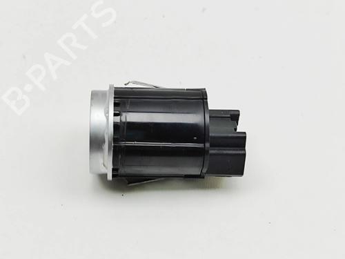 Switch ASTON MARTIN DBX 4.0 All-wheel Drive | BP36809604I30 - Image 2