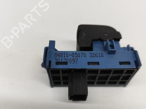 Right rear window switch TOYOTA AVENSIS Estate (_T27_) 2.0 D-4D (ADT270_, ADT270R) | BP24583786I28 