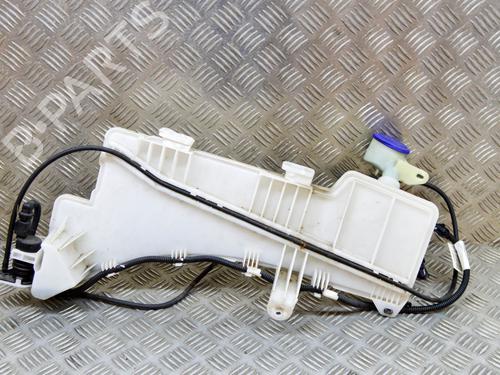 Used Windscreen washer tank PEUGEOT 3008 II SUV (MC_, MR_, MJ_, M4_) 1.6 THP 165 (M45GYW, M45GZW, M45GYV) (165 hp) 28589913