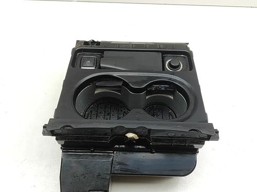 Portabicchieri Portabicchieri MERCEDES-BENZ GLS (X166) 500 4-matic (166.873) (456 hp) 33825801 33825801