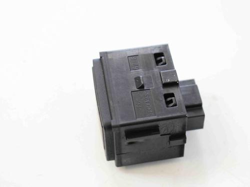 Switch LAND ROVER DISCOVERY SPORT (L550) 2.0 D 4x4 | BP30210242I30