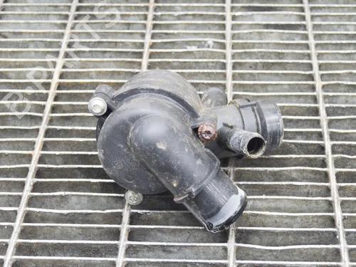 Used Thermostat housing LAND ROVER DISCOVERY IV (L319) 3.0 TD 4x4 (211 hp) 14609256