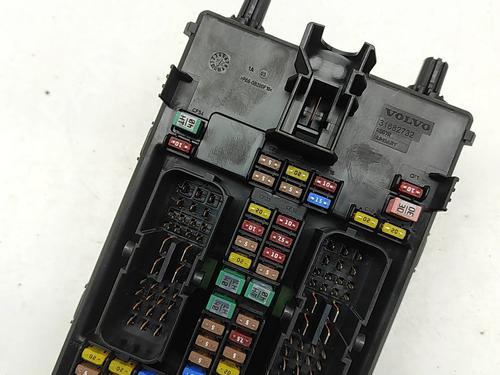 Fuse box VOLVO XC90 II (256) B5 Mild Hybrid AWD | BP31834956E1