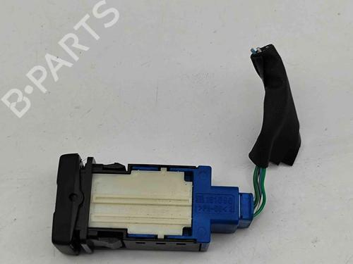Switch TOYOTA AURIS Estate (_E18_) 1.8 Hybrid (ZWE186_, ZWE186R, ZWE186H) | BP33374795I30 - Image 3