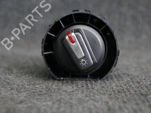 switch-seat-leon-1p1-19-tdi-1p2941431al-2005-2006-2007-2008-2009-2010-2011-2012-2013-6723838 main image