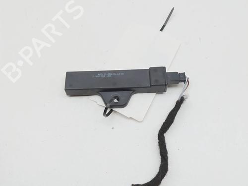 Elektronisk modul Elektronisk modul BMW 5 (G30, F90) 520 i (184 hp) 39930439 39930439