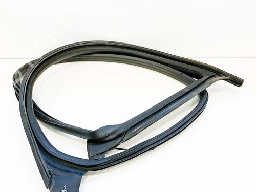 BP28045674C142 main image