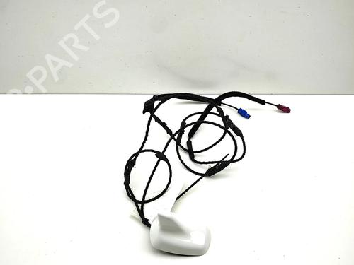 Base antenna Base antenna AUDI A5 (8T3) RS5 quattro (450 hp) 37402546 37402546