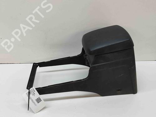 Used Armrest / Center console SUZUKI GRAND VITARA II (JT, TE, TD) 1.6 All-wheel Drive (JB416) (106 hp) 27933941
