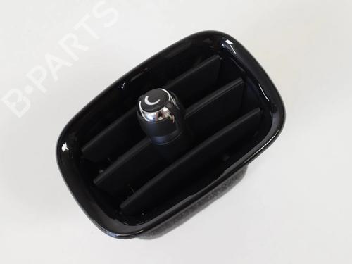 Used Air vent BMW X1 (F48) sDrive 18 d (136 hp) 30212613