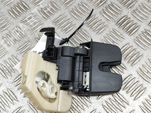 Tailgate lock VW PASSAT B8 (3G2, CB2) 1.6 TDI | BP20676230C101 