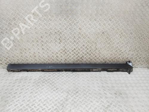 Embaladeira esquerda Embaladeira esquerda LAND ROVER RANGE ROVER VELAR (L560) 2.0 D180 TD4 4x4 (180 hp) 39409158 39409158