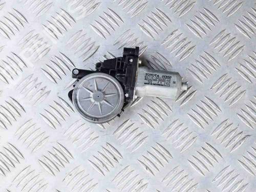 Used Left rear window motor TOYOTA HILUX VII Pickup (_N1_, _N2_, _N3_) 3.0 D-4D 4WD (KUN26) (171 hp) 6729473