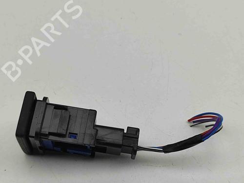 Switch TOYOTA HILUX VIII Pickup (_N1_) 2.4 D 4WD (GUN125_, GUN125R) | BP29459448I30 