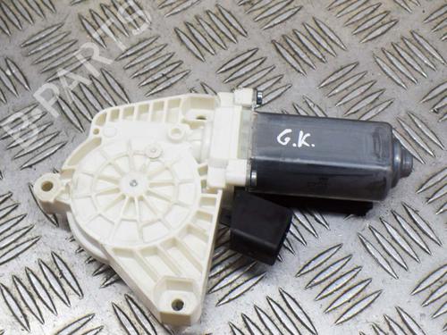 Used Left rear window motor MERCEDES-BENZ CLA Shooting Brake (X117) AMG CLA 45 4-matic (117.952) (381 hp) 7999891