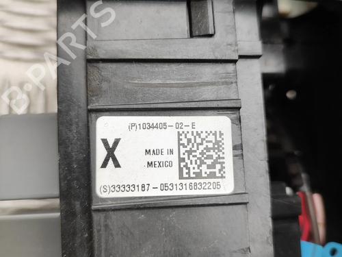 Fuse box TESLA MODEL X (5YJX) 90D AWD | BP31297399E1 