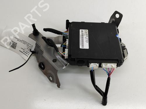 Used Electronic module MAZDA CX-30 (DM) e-SKYACTIV-X M Hybrid (186 hp) 28557700