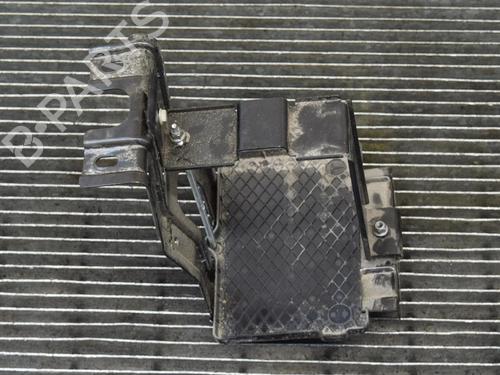 Støtte TESLA MODEL S (5YJS) 75D AWD (525 hp) 20232975