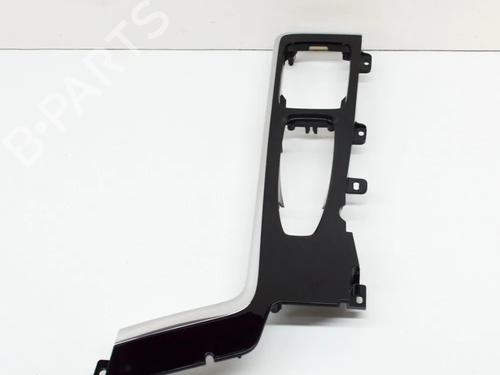 Used Middle console VOLVO XC60 II (246) T5 AWD (254 hp) 14640504