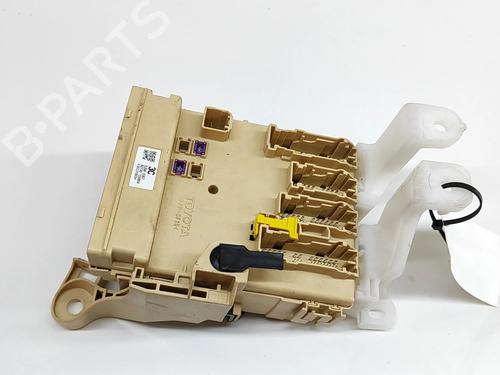 Used Electronic module Electronic module TOYOTA AURIS (_E18_) 1.8 Hybrid (ZWE186_, ZWE186R) (136 hp) 23561692 23561692