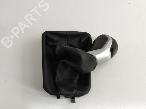 Gearknop VW POLO VI (AW1, BZ1, AE1) 1.0 TSI (95 hp) 25787920