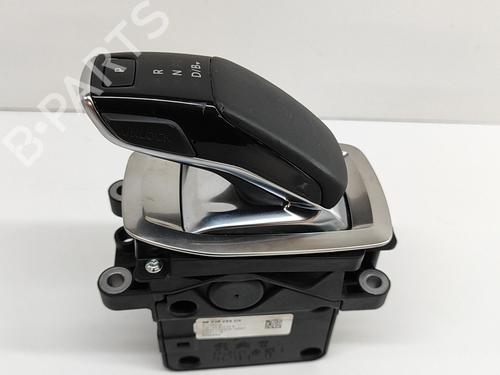 Used Gear lever PEUGEOT 2008 II (UD_, US_, UY_, UJ_, UR_, UC_) e-2008 (UKZKXZ) (136 hp) 28431246