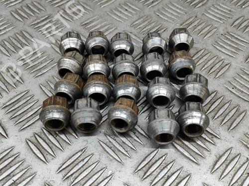 BP27792070O1 main image