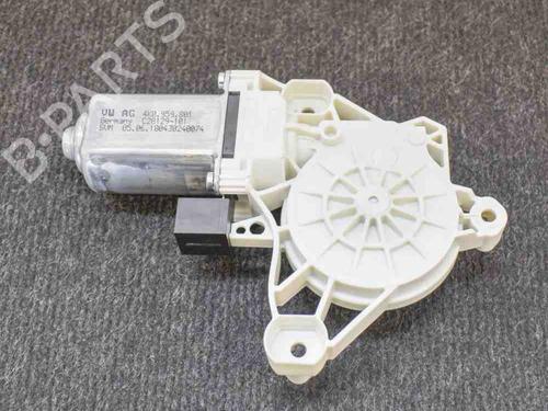 Rudehejsemotor forskærm venstre AUDI A6 C8 (4A2) 45 TDI Mild Hybrid quattro (211 hp) 27800234