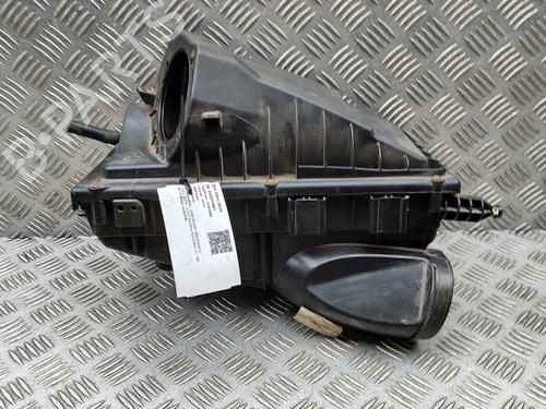 Used Air filter box LAND ROVER DISCOVERY V (L462) 3.0 Td6 4x4 (258 hp) 30130800