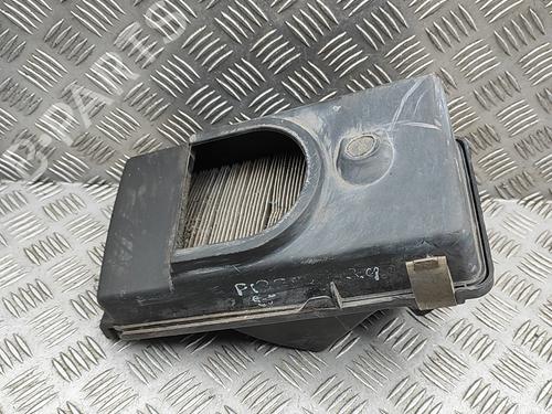 Used Air filter box TOYOTA HILUX VI Pickup (_N1_) 2.0 (RZN142) (92 hp) 30440008
