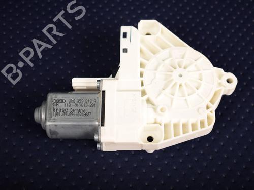 Used Right rear window motor AUDI A4 B8 (8K2) 2.0 TDI quattro (170 hp) 9871525
