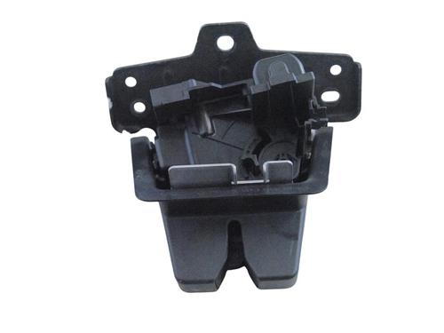 tailgate-lock-volvo-xc40-536-2017-30284003 main image