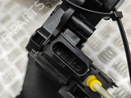 Front left lock BMW XM (G09) XM All-wheel Drive | BP33389117C98 - Image 6