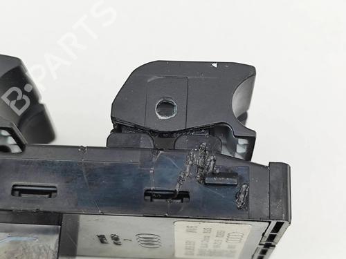 Right front window switch AUDI Q3 (F3B) 35 TFSI | BP39575659I26 - Image 7