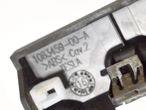 Andre TESLA MODEL S (5YJS) 75D AWD | BP8827018O1