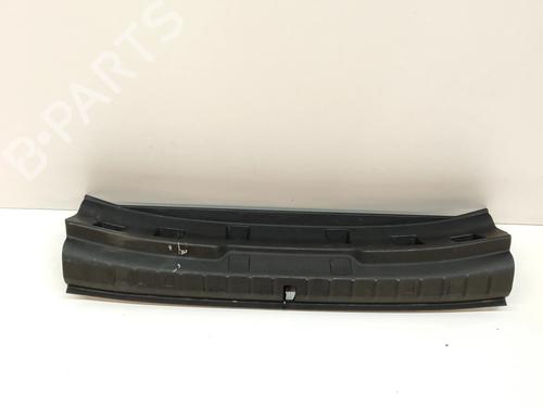 Used Tailgate trim Tailgate trim BMW 5 (G30, F90) 530 e Plug-in Hybrid (252 hp) 17864778 17864778