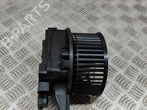 Heater blower motor AUDI A4 B9 Avant (8W5, 8WD) RS4 quattro | BP27772325M62 