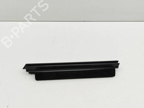 modanatura-portiera-bmw-x7-g07-2019-32284779 main image