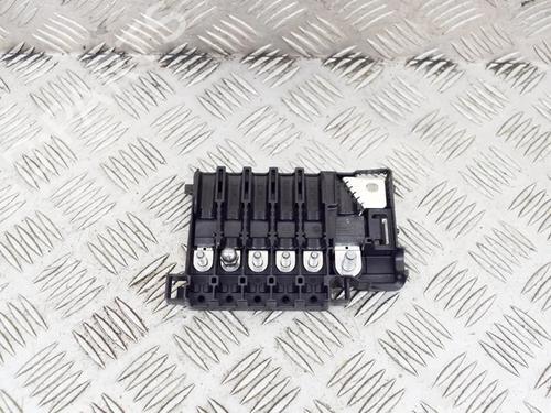 caja-reles-fusibles-vw-id3-e11-e12-2019-27755404 main image