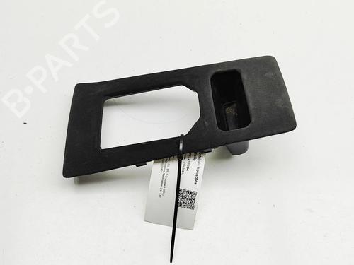 Middle console DS DS 7 Crossback (J4_, JR_, JC_) 2.0 BlueHDi 180 (JJEHZR) | BP31926521I22