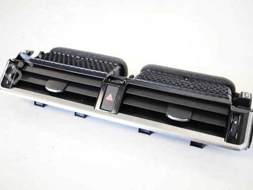 Luftventilen LAND ROVER RANGE ROVER VELAR (L560) 2.0 D180 TD4 4x4 (180 hp) 30258257