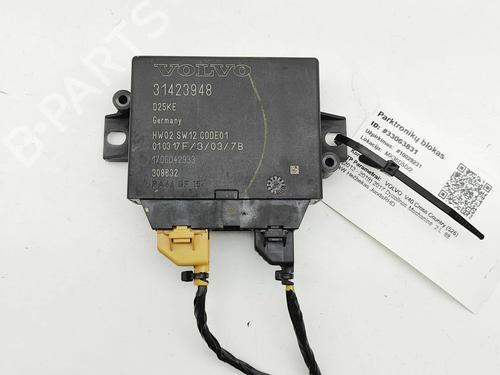 Used Electronic module VOLVO V40 Cross Country (526) D2 (120 hp) 30596298