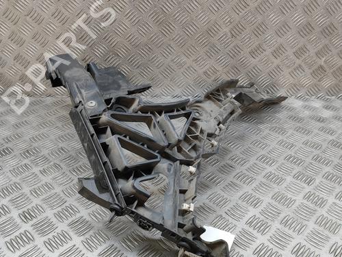 rear-bumper-bracket-jaguar-i-pace-x590-2018-27782739 main image