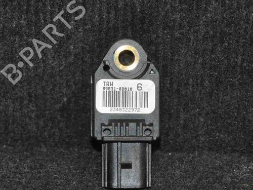 Sensor electrónico TOYOTA YARIS (_P9_) 1.4 D-4D (NLP90_, NLP90R) (90 hp) 6720947
