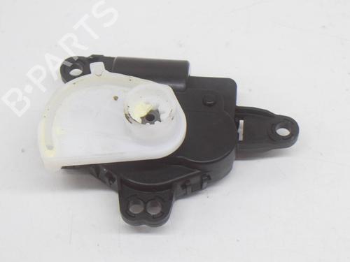 Used Electronic module TESLA MODEL S (5YJS) 75D AWD (525 hp) 20231595